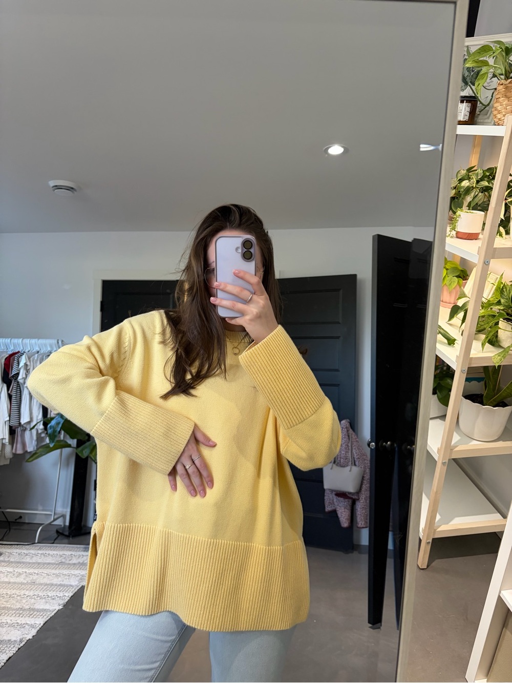 pull en tricot jaune surdimensionnée - femme